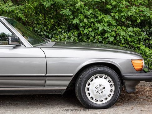 Used 1987 Mercedes-Benz 560 SL image 11