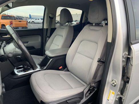 Used 2020 Chevrolet Colorado LT w/ Colorado RST Special Edition image 13