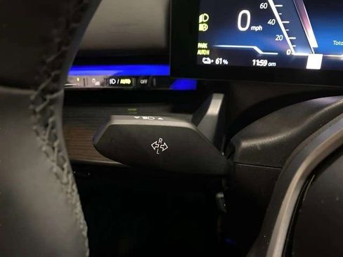 Used 2025 BMW i5 eDrive40i image 34