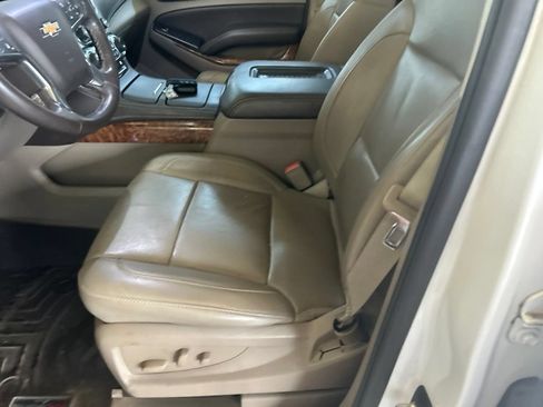Used 2016 Chevrolet Tahoe LTZ AWD/4WD image 13