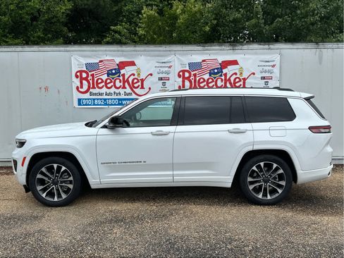 Used 2023 Jeep Grand Cherokee L Overland AWD/4WD image 7