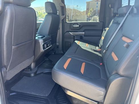 Used 2022 GMC Sierra 2500 AT4 w/ AT4 Premium Plus Package image 22
