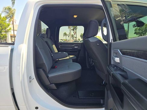 Used 2023 RAM 2500 Big Horn w/ Level 1 Equipment Group AWD/4WD image 12