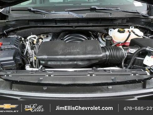 Used 2024 Chevrolet Tahoe Z71 w/ Luxury Package AWD/4WD image 30