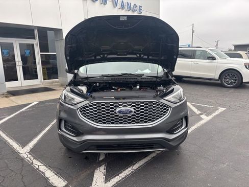 Used 2024 Ford Edge SEL image 32