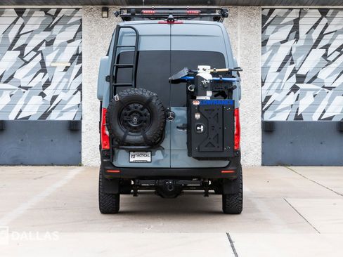 Used 2022 Mercedes-Benz Sprinter 2500 image 17