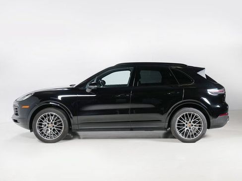 Certified 2023 Porsche Cayenne AWD/4WD image 2