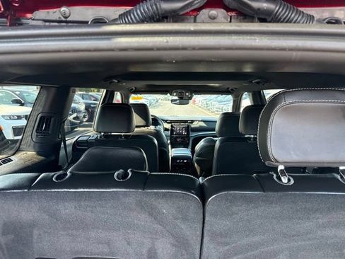 Certified 2024 Jeep Grand Cherokee L Altitude AWD/4WD image 31