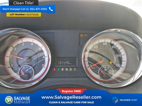 Used 2019 Dodge Grand Caravan SXT FWD image 12