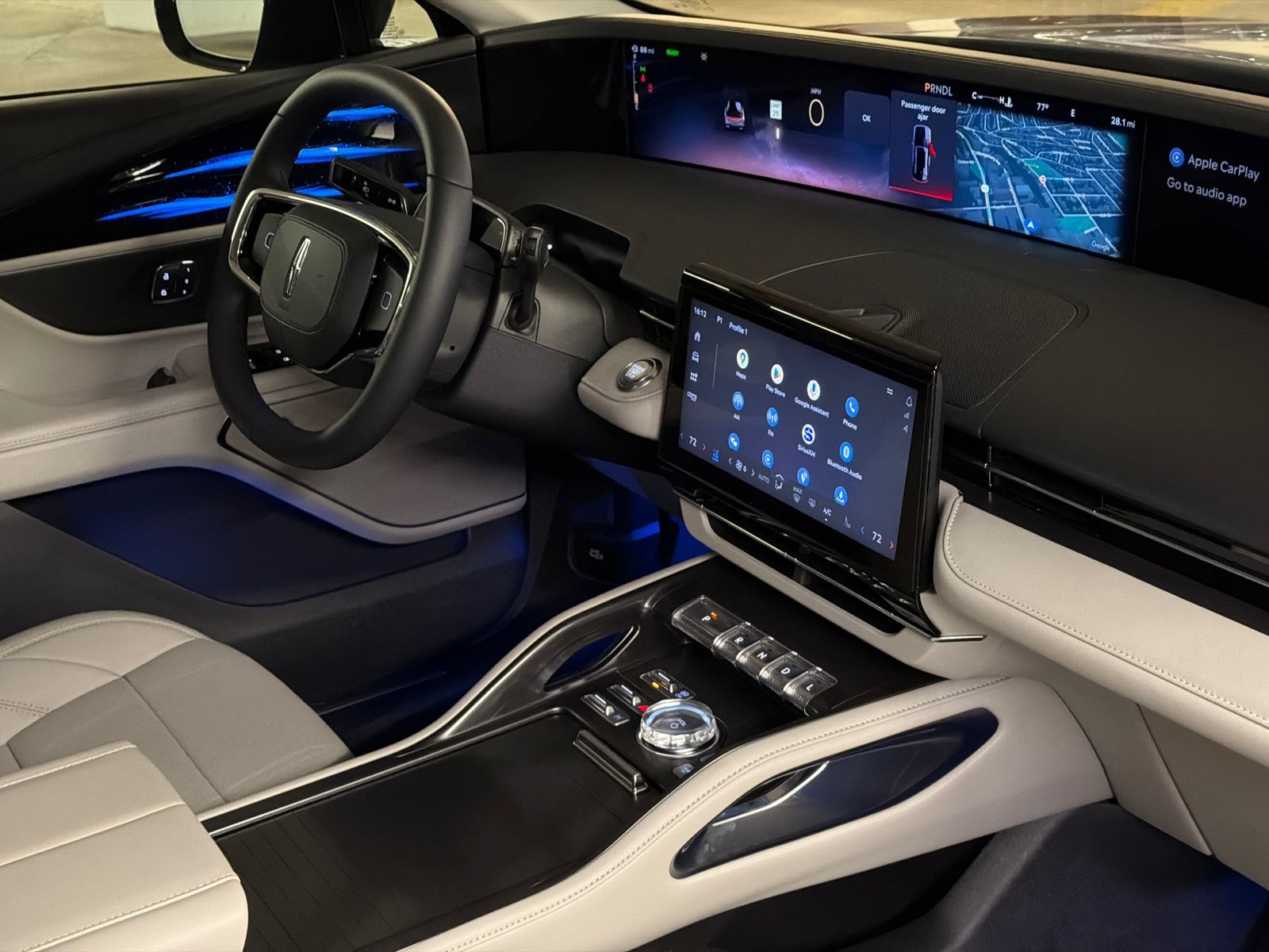 New 2026 Lincoln Nautilus Premier w/ Equipment Group 102A AWD/4WD image 9