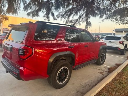 Used 2025 Toyota 4Runner TRD Off-Road AWD/4WD image 3
