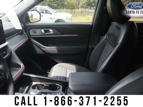 Used 2025 Ford Explorer ST-Line AWD/4WD image 10