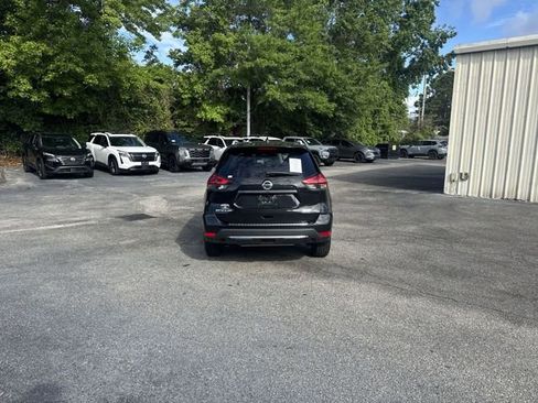 Used 2019 Nissan Rogue S w/ Special Edition Package AWD/4WD image 6