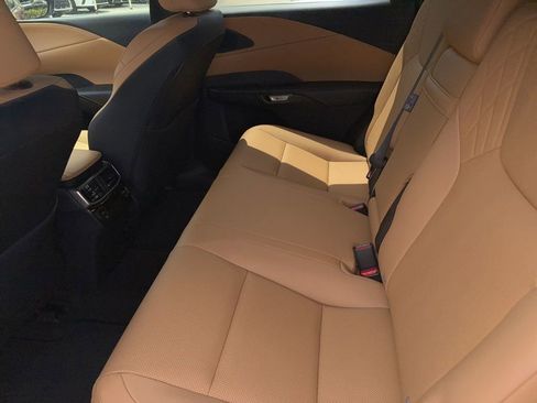 Used 2025 Lexus RX 350 FWD w/ Technology Package image 19