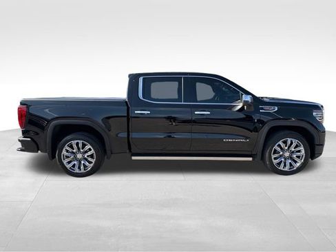 Used 2024 GMC Sierra 1500 Denali AWD/4WD image 8