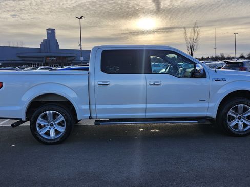 Used 2015 Ford F150 Lariat image 23