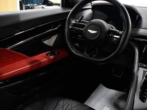 Used 2024 Aston Martin DB12 Coupe RWD image 28