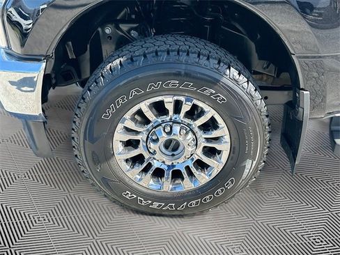 Used 2021 Ford F250 XLT w/ XLT Premium Package image 28