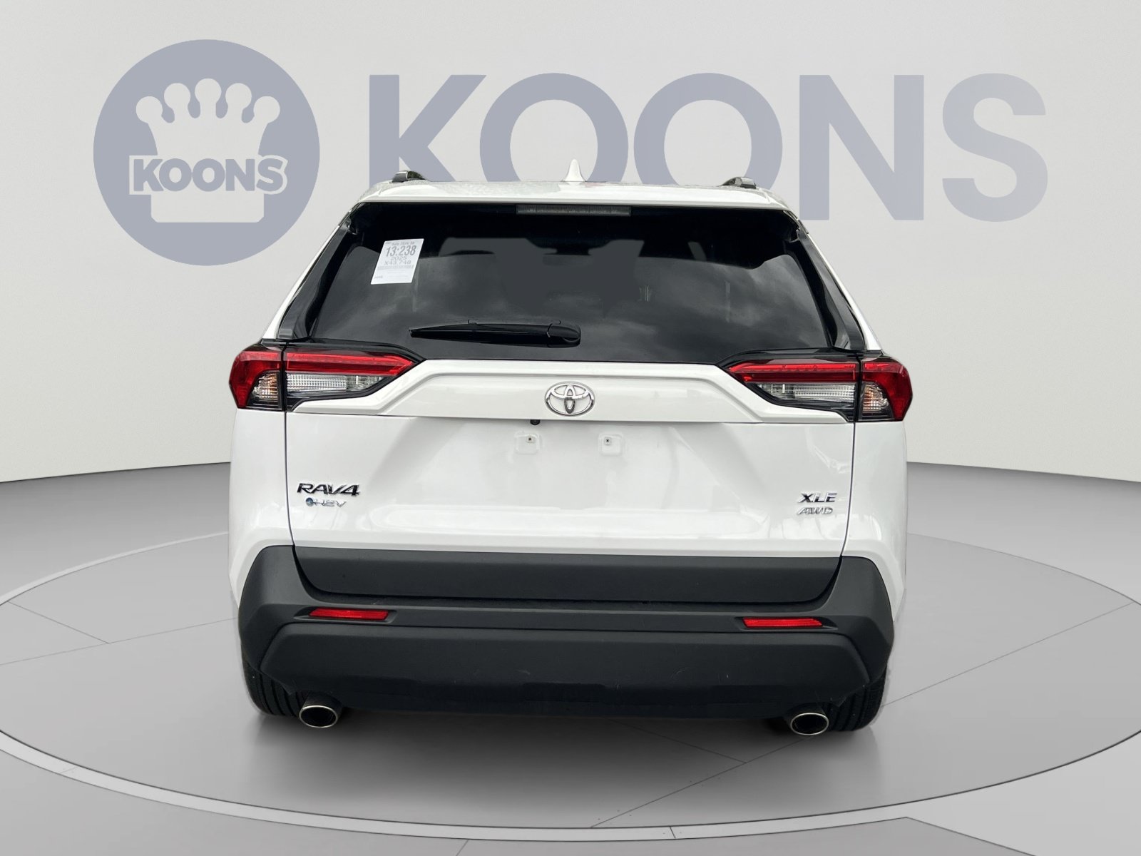 Used 2025 Toyota RAV4 XLE AWD/4WD image 5
