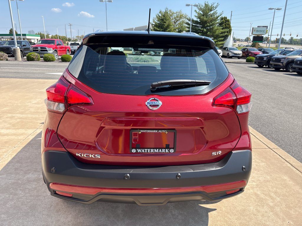 Certified 2020 Nissan Kicks SR w/ SR Premium Package FWD image 4