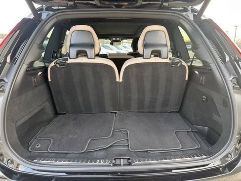 Certified 2025 Volvo XC90 B5 Plus image 36