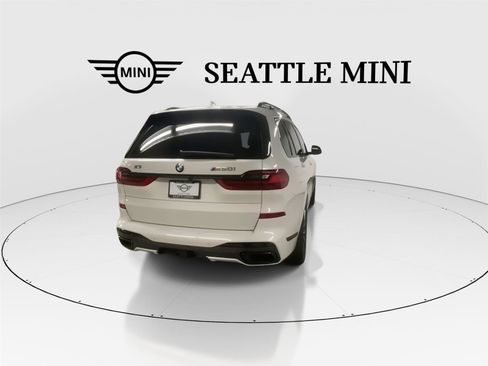 Used 2022 BMW X7 M50i AWD/4WD image 10