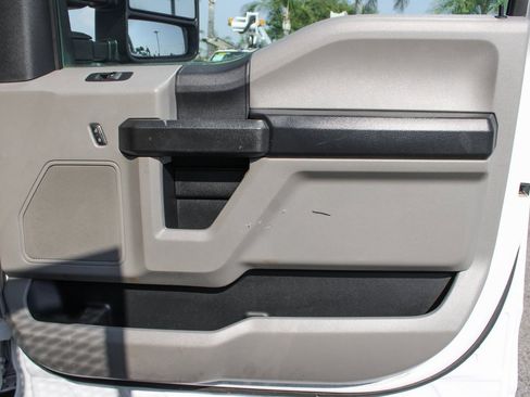 Used 2019 Ford F450 XL w/ Power Equipment Group image 33