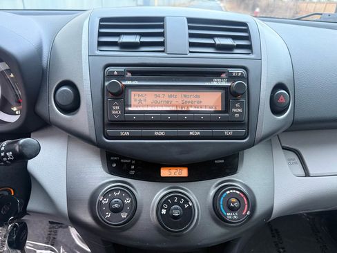 Used 2012 Toyota RAV4 FWD w/ Upgrade Value Pkg image 27