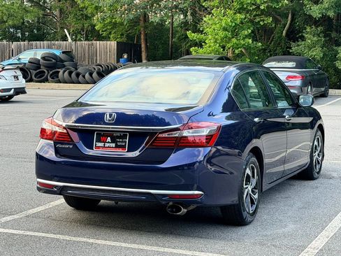 Used 2017 Honda Accord LX image 5
