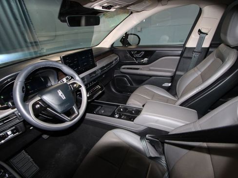 Used 2024 Lincoln Corsair Grand Touring w/ Equipment Group 301A image 2