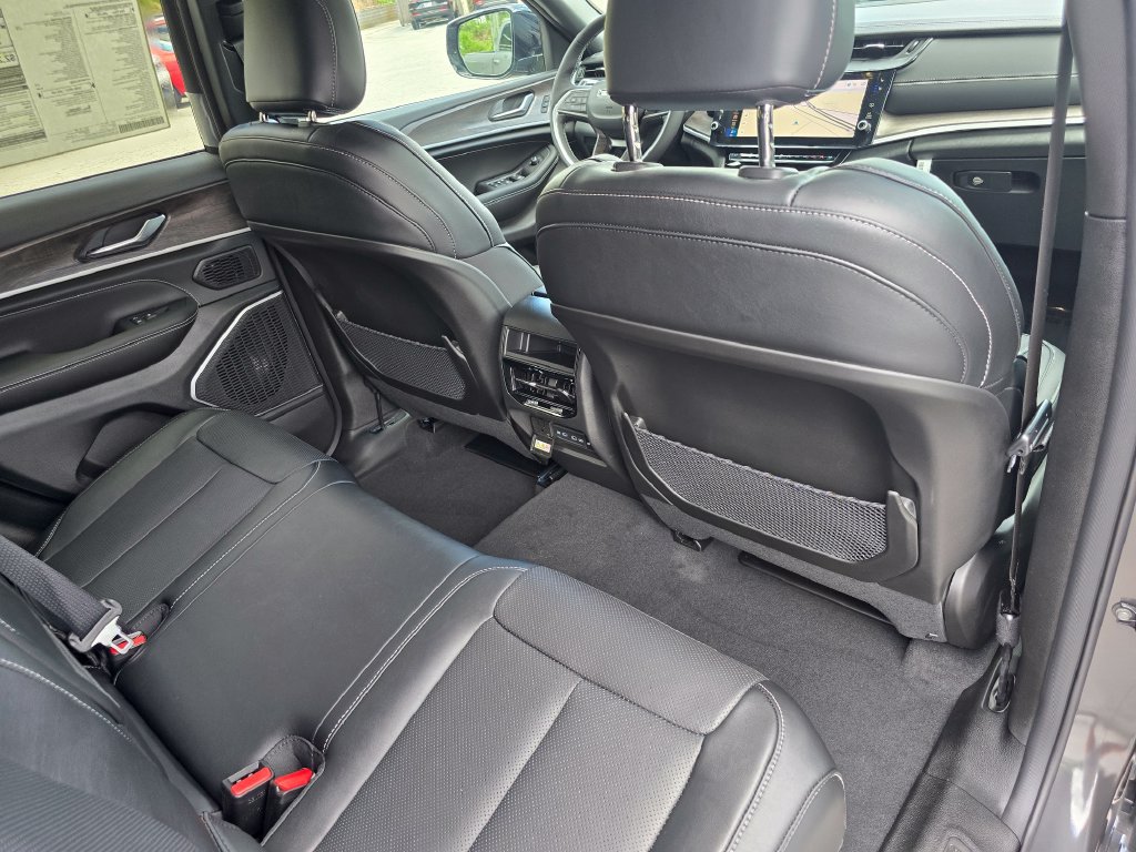 New 2026 Jeep Grand Cherokee Limited AWD/4WD image 27