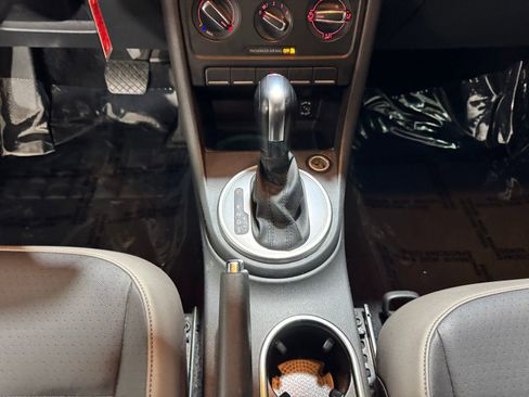 Used 2015 Volkswagen Beetle 1.8T image 16