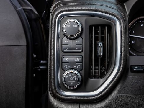 Used 2020 GMC Sierra 3500 Denali w/ Denali Ultimate Package image 21