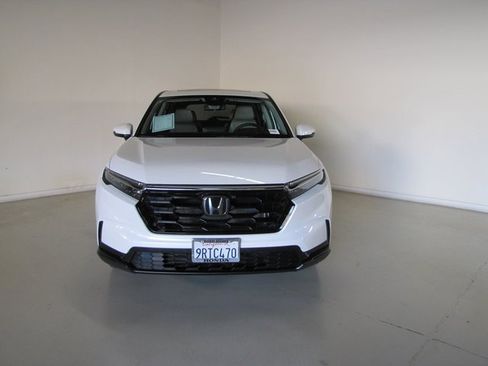 Used 2025 Honda CR-V EX image 2