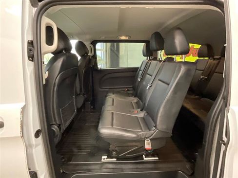 Used 2016 Mercedes-Benz Metris Passenger w/ Driver Efficiency Package image 12