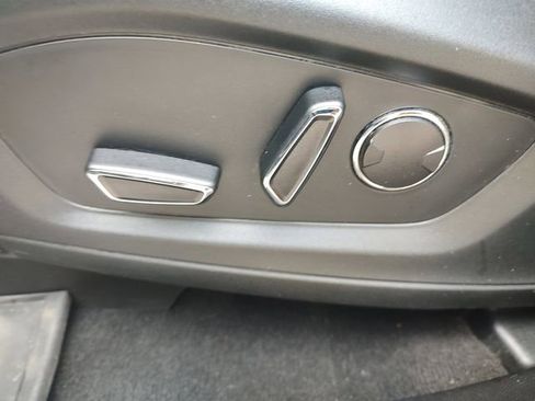 Used 2020 Ford Explorer Limited RWD image 29