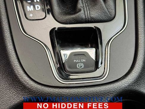 Used 2020 Jeep Cherokee Limited image 34