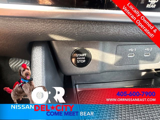 Used 2025 Nissan Rogue SV FWD image 29
