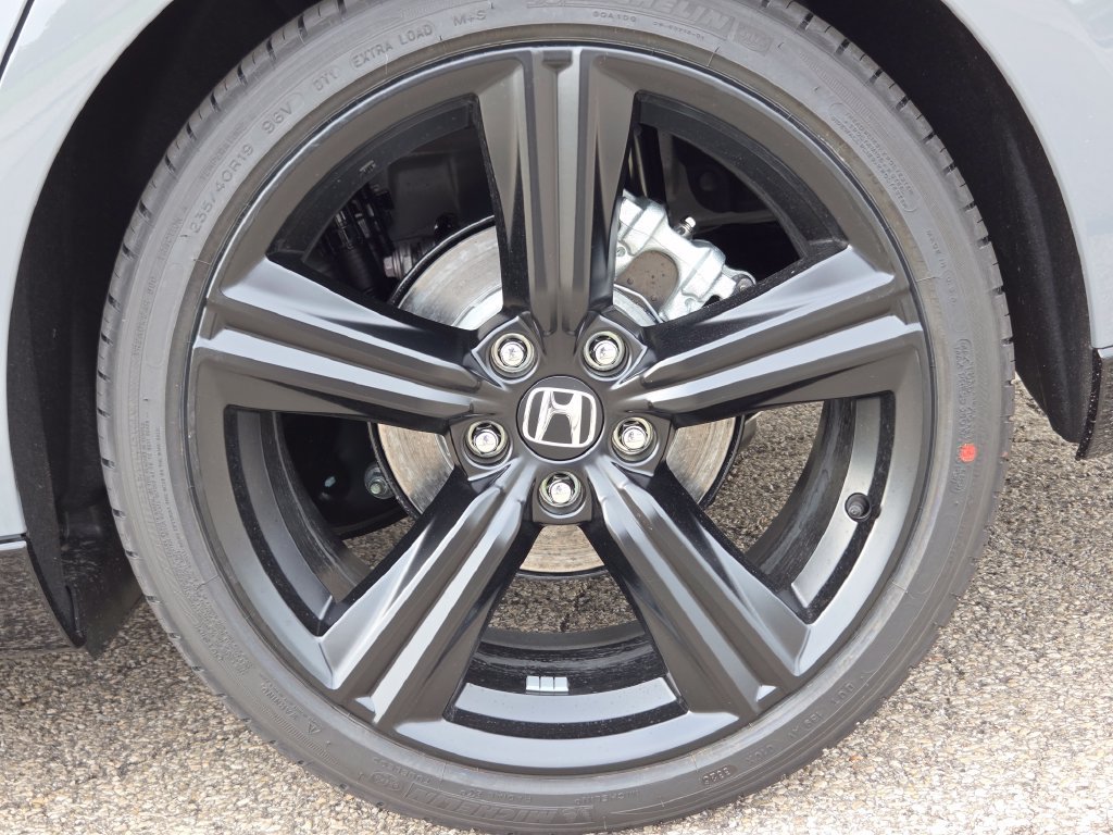 New 2026 Honda Accord Sport image 17