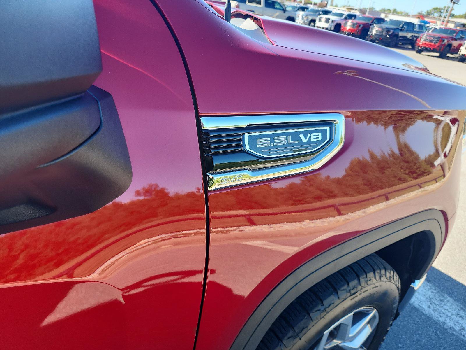 Used 2022 GMC Sierra 1500 SLT w/ SLT Premium Package AWD/4WD image 8