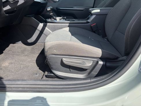Used 2025 Kia K4 FWD image 22