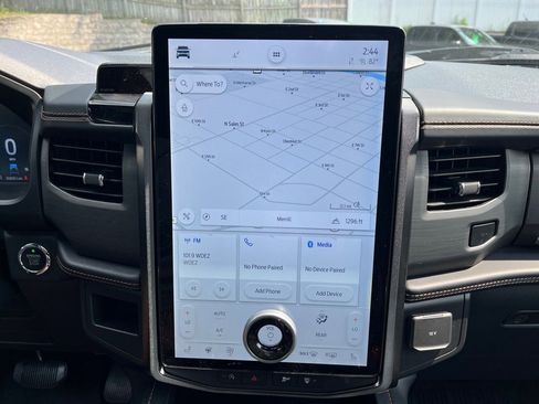 Used 2022 Ford Expedition Max Platinum image 28