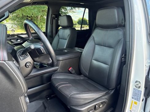 Used 2023 Chevrolet Tahoe RST w/ Luxury Package AWD/4WD image 15