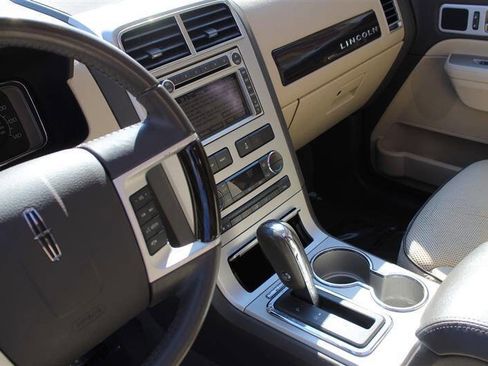 Used 2008 Lincoln MKX AWD image 20