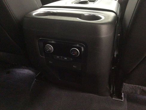 Used 2021 Chevrolet Tahoe Z71 image 48