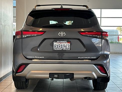 Certified 2021 Toyota Highlander Platinum AWD/4WD image 5