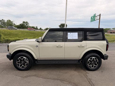 Used 2025 Ford Bronco Outer Banks AWD/4WD image 6