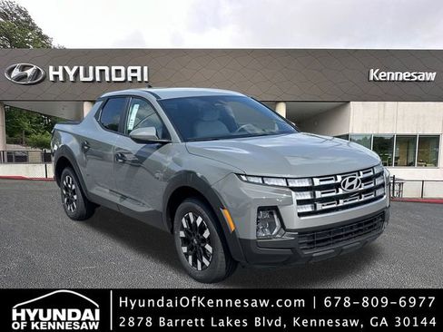 New 2025 Hyundai Santa Cruz SE image 1