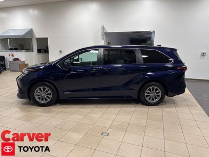 Used 2021 Toyota Sienna LE