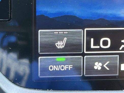 Used 2025 Subaru Forester Limited w/ Popular Package AWD/4WD image 16